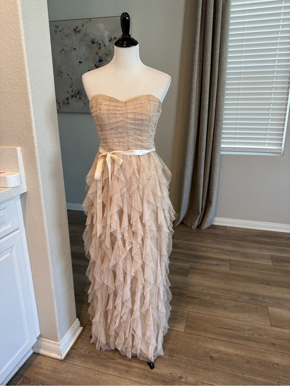 NWOT Roberta Strapless size 5 Ruffle Tulle Evening Gown in Champagne
